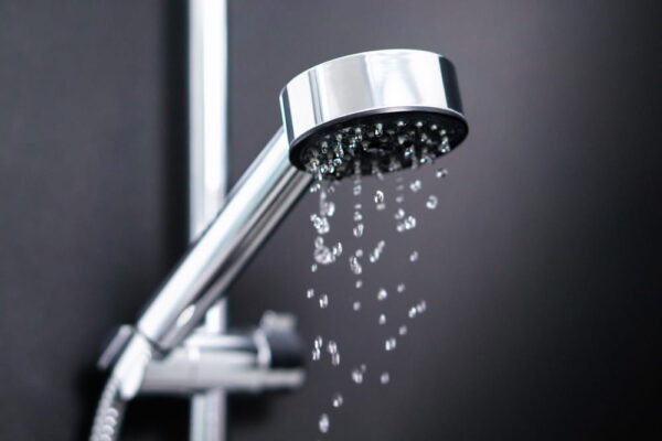 Réduire la consommation d’eau de la maison grâce aux équipements sanitaires efficaces